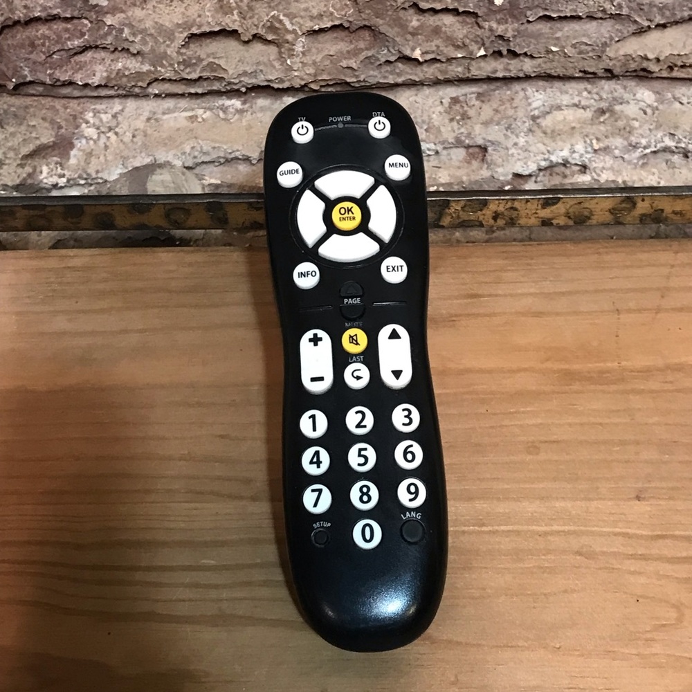 UEI Universal TV Remote Control urc-2068bc1-r